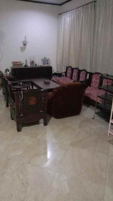 rumah asri lokasi istimewa jl tirtayasa kebayoran baru