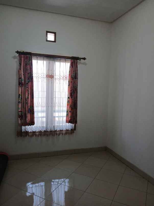 rumah bagus jl bahagia margacinta buahbatu bandung