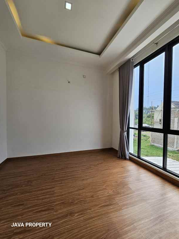 rumah baru 2 lantai dekat stasiun jurang mangu