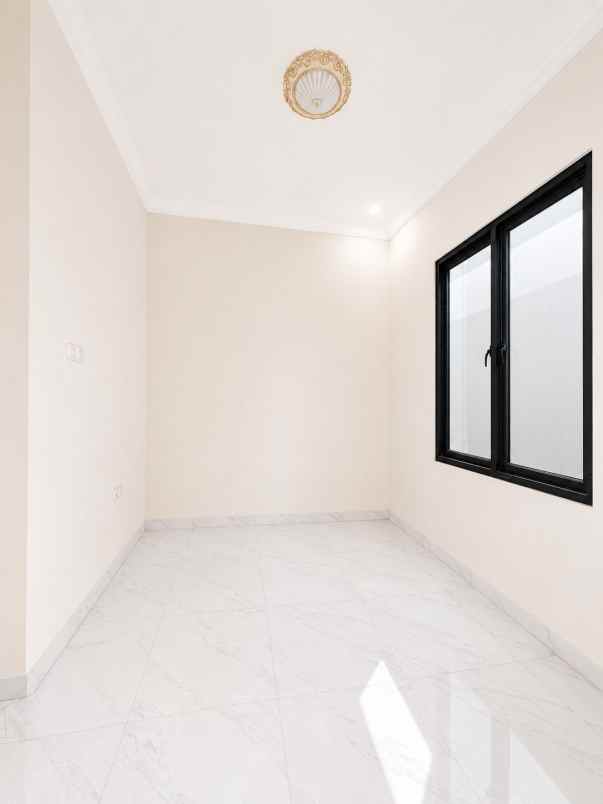 rumah baru 2 lt dekat kota wisata bojongkulur bogor