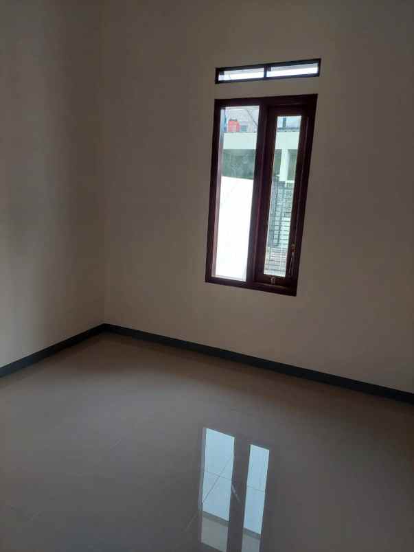 rumah baru cisasawi cihanjuang siap huni lokasi mudah