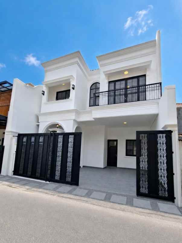 rumah baru classic modern lt 135 lb 220 joglo jakbar
