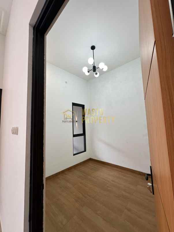 rumah baru desain modern 9 menit ke sleman city hall