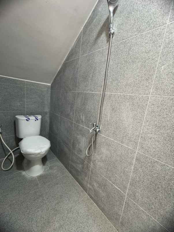 rumah baru fasilitas lengkap shm termurah di pamulang