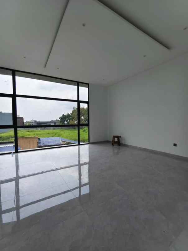 rumah baru gaya kekinian di setra duta bandung