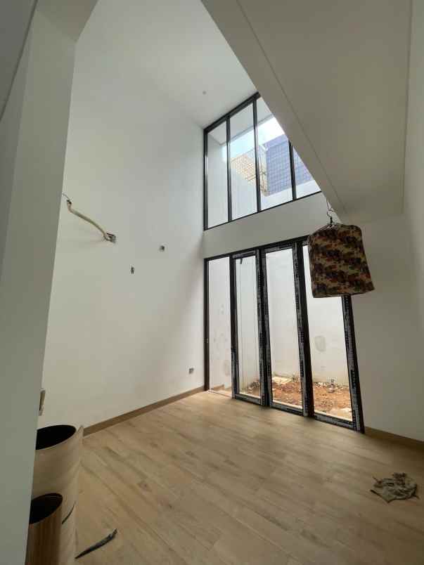 rumah baru minimalis dalam komplek cinere estate