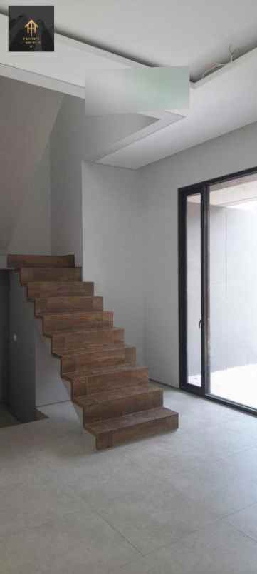 rumah baru moderen di megaraya pasteur cicendo