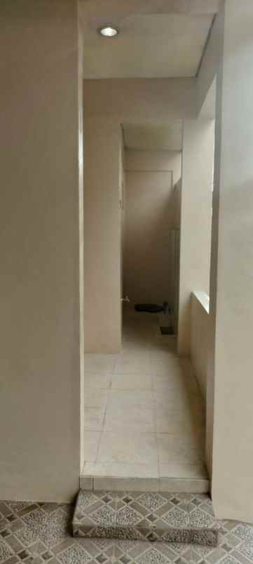 rumah baru renov bronggalan sawah carport 1 mobil