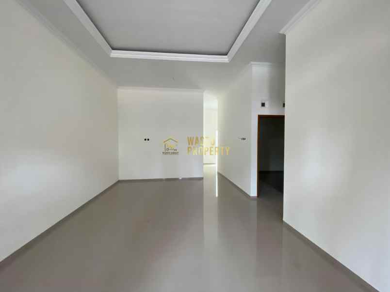 rumah baru strategis dekat uii dan wisata blue lagoon