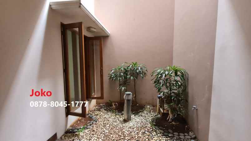 rumah cantik 2 lt termurah jl kemang timur kemang