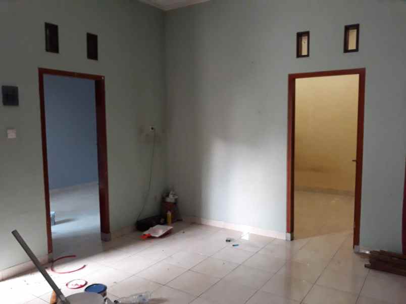 rumah cantik hook siap huni di perum rawalumbu bekasi