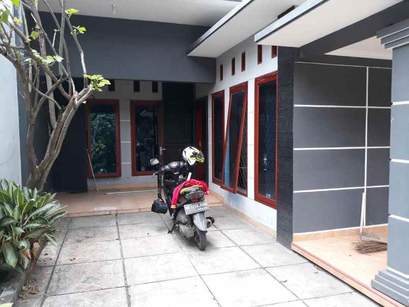 rumah cantik hook siap huni di perum rawalumbu bekasi