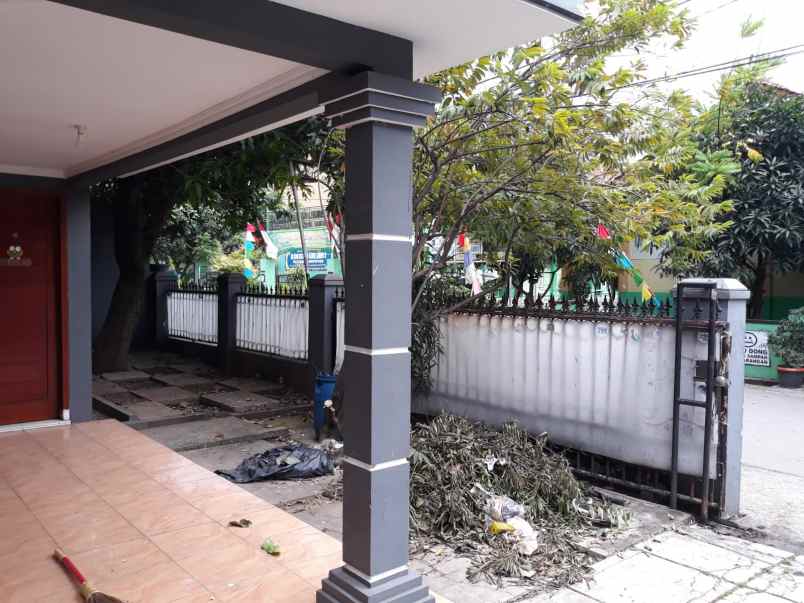 rumah cantik hook siap huni di perum rawalumbu bekasi