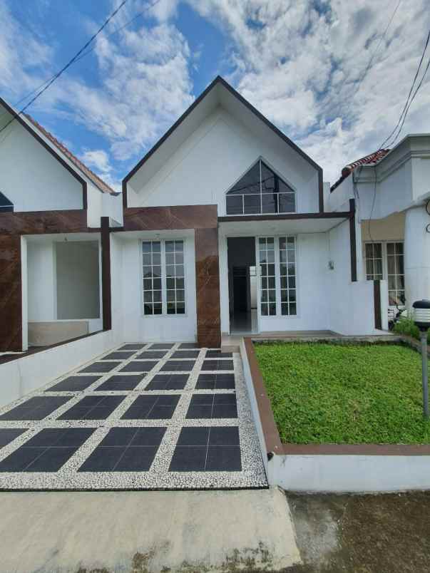 rumah cantik modern siap huni dalam cluster di bogor