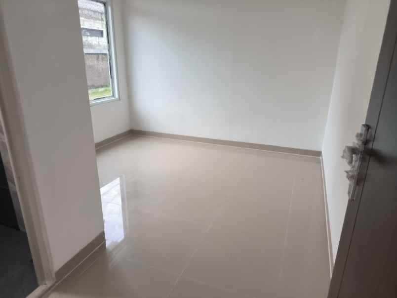 rumah cluster bambu apus jakarta timur