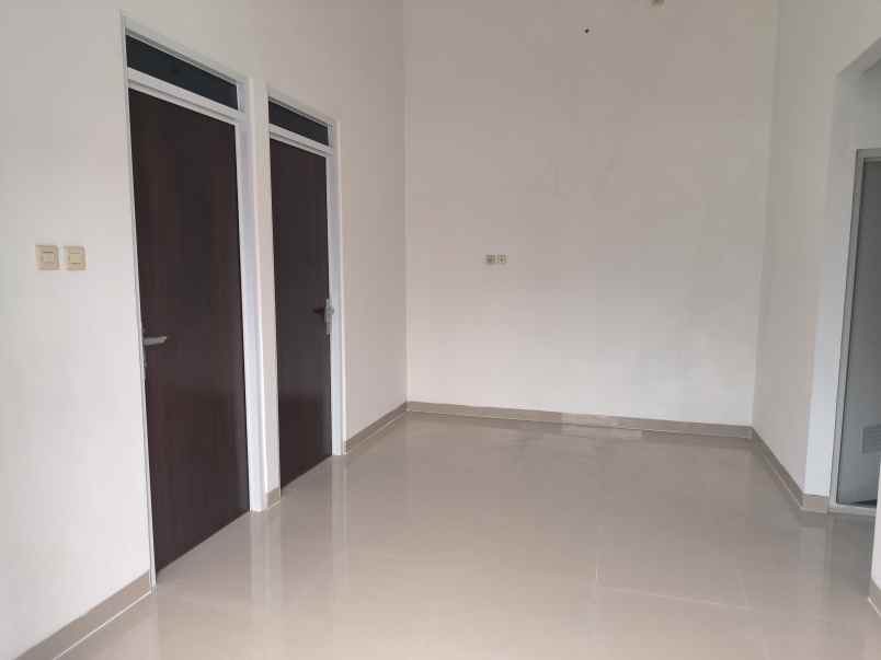 rumah cluster bambu apus jakarta timur