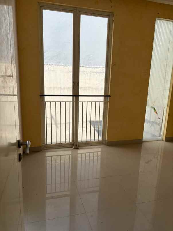 rumah cluster east coast pakuwon city