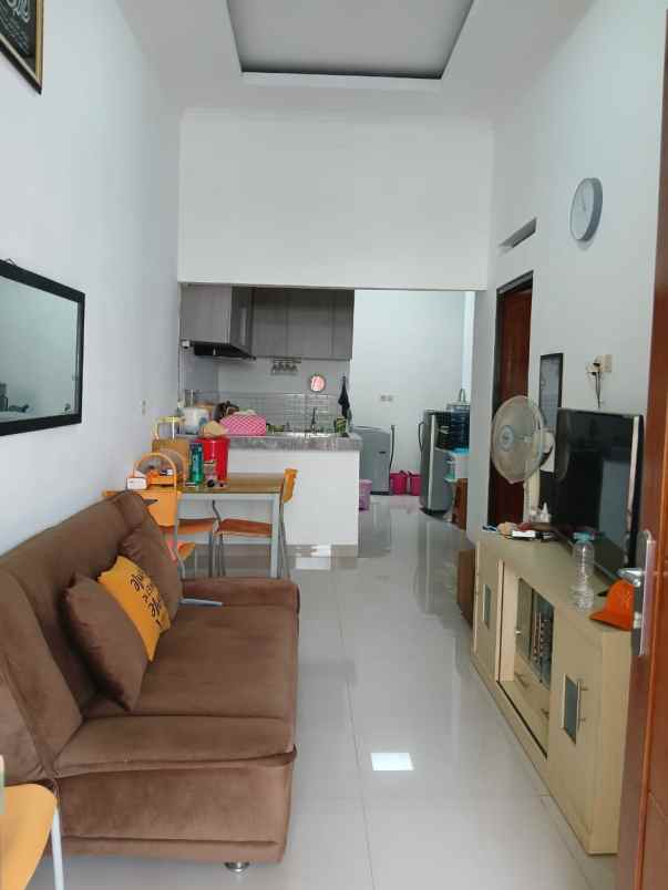 rumah cluster hook semi furnished sawangan depok