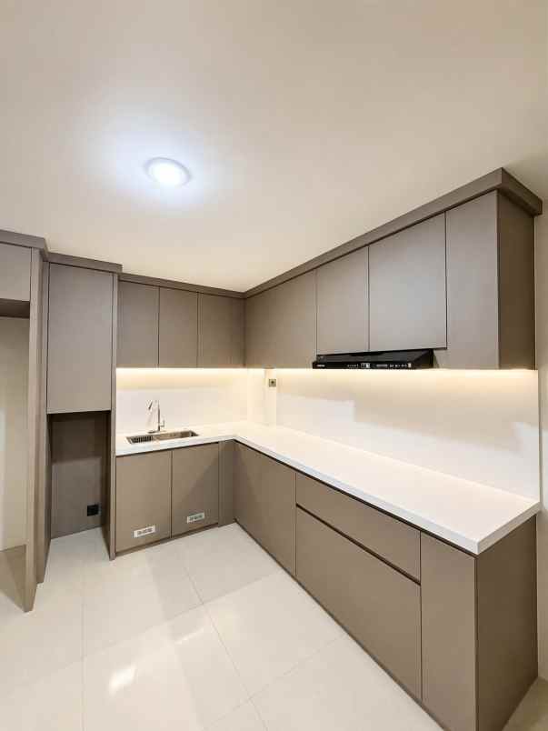 rumah disewakan di kemang