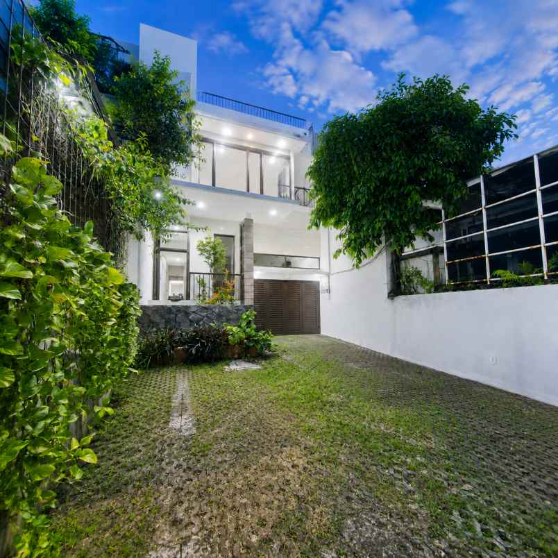rumah disewakan di tebet barat