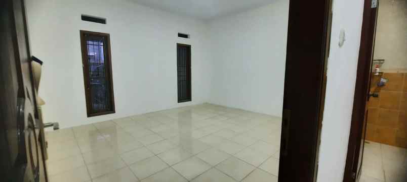 rumah dukuh zamrud bekasi timur