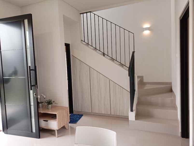 rumah exclusive di cinangka sawangan depok