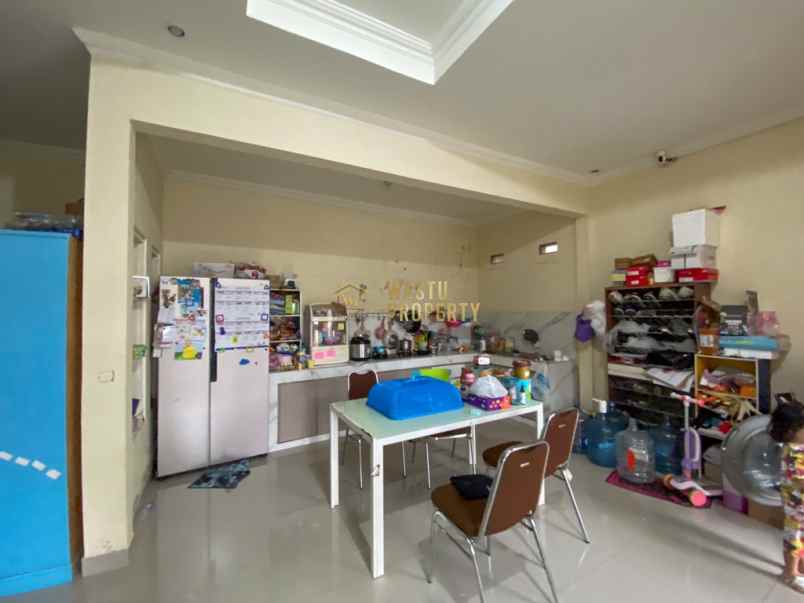 rumah full furnished lokasi jakal km 10