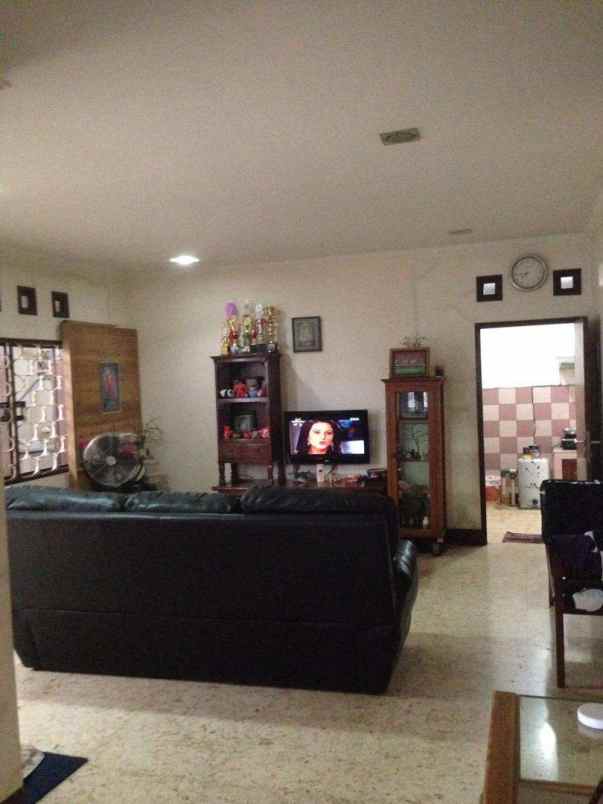 rumah gandaria utara