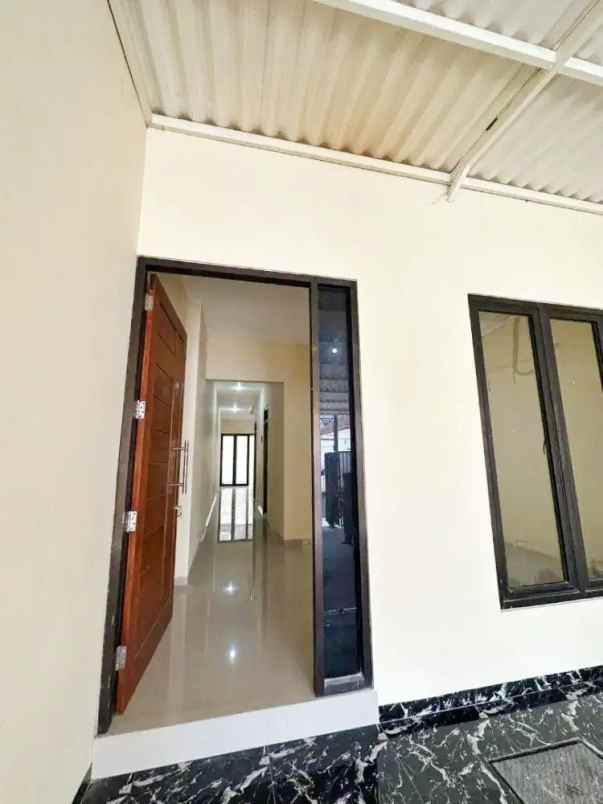 rumah gembong kapasan new minimalis strategis