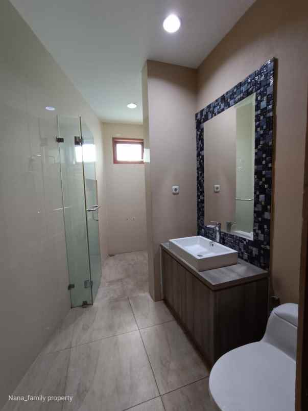 rumah impian area joglo 5 1 kt pool garasi 4 mobil shm