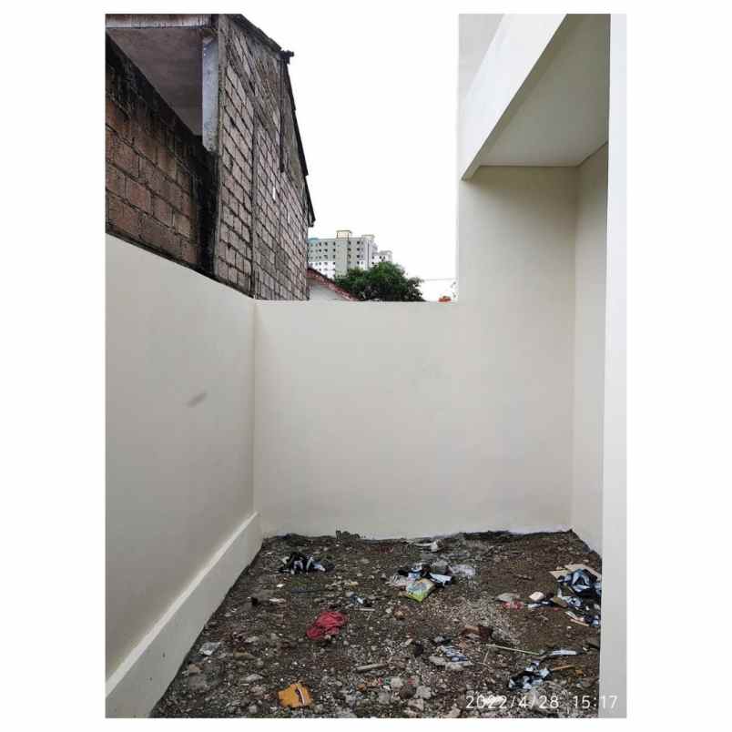 rumah jalan bukit indah serua