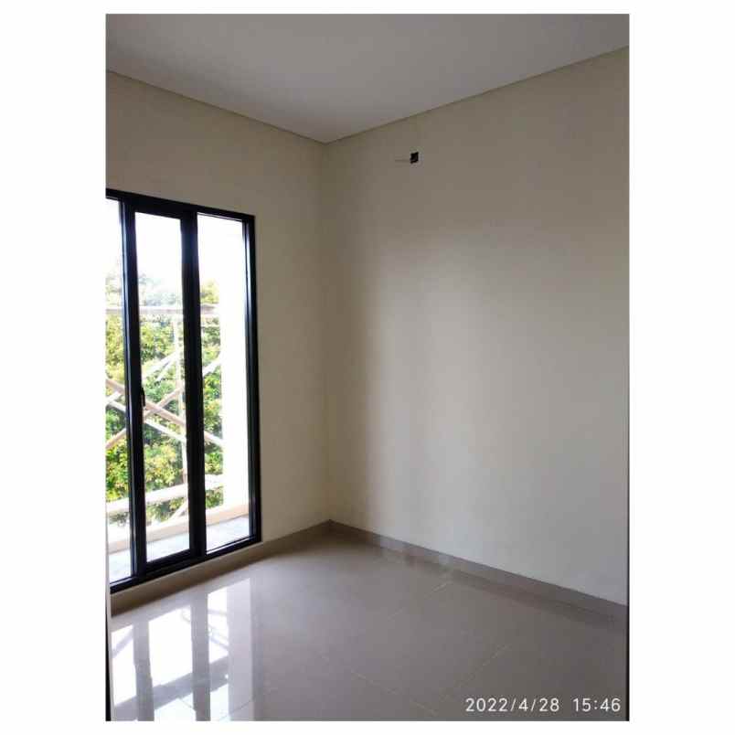 rumah jalan bukit indah serua