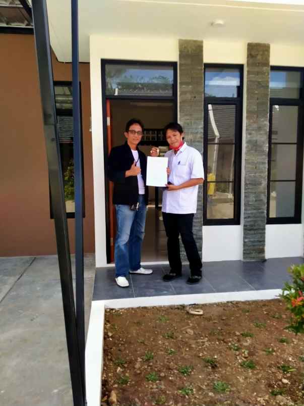 rumah jalan lurah madi lebak