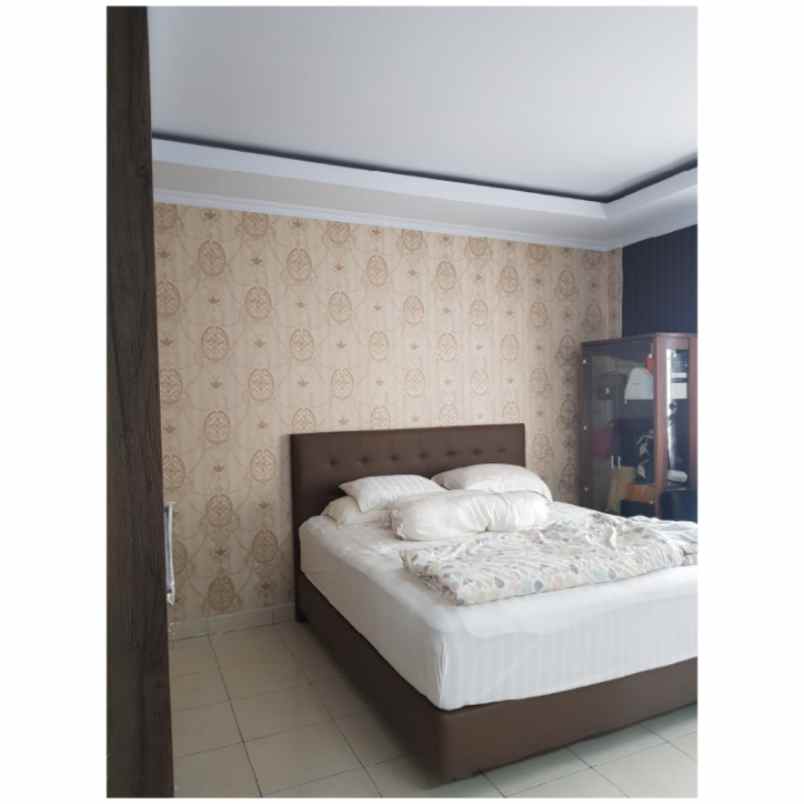 rumah jalan mahakam lingkar