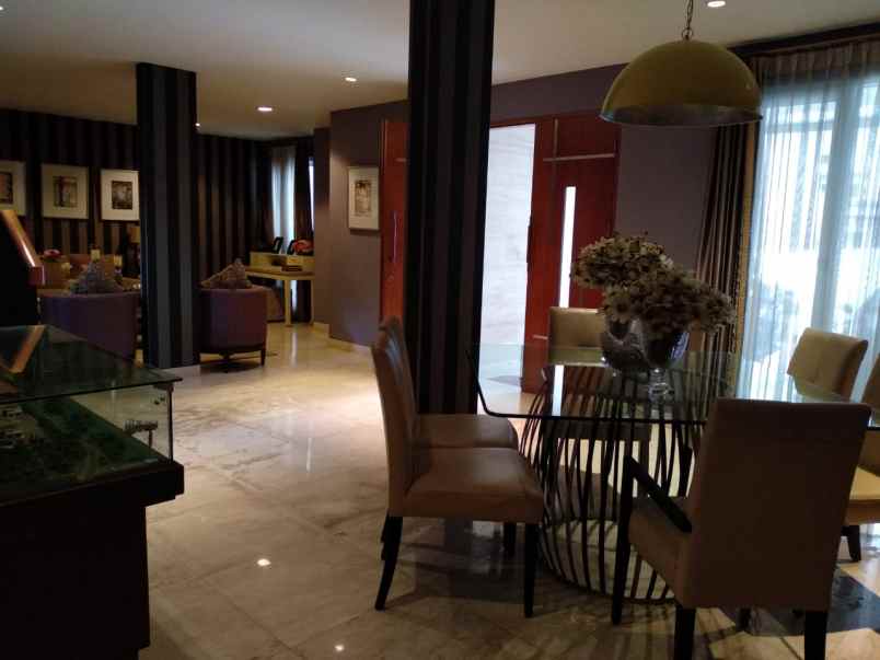 rumah jl cilandak jakarta selatan