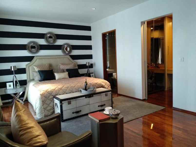 rumah jl cilandak jakarta selatan