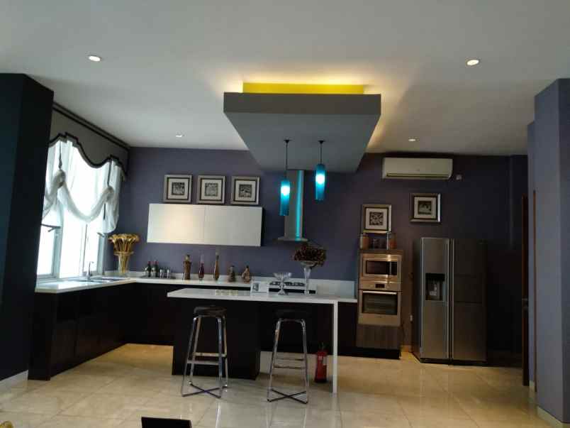 rumah jl cilandak jakarta selatan