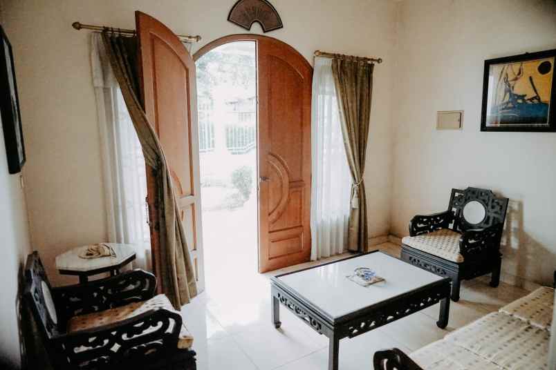 rumah jl kakatua perumnas 1