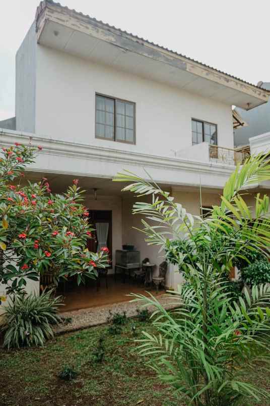 rumah jl kakatua perumnas 1