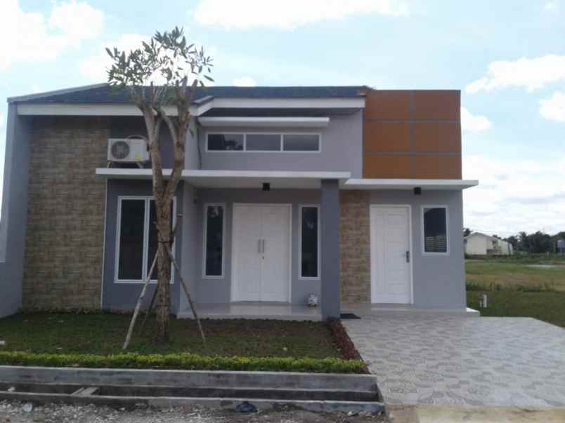 rumah jl parit indah