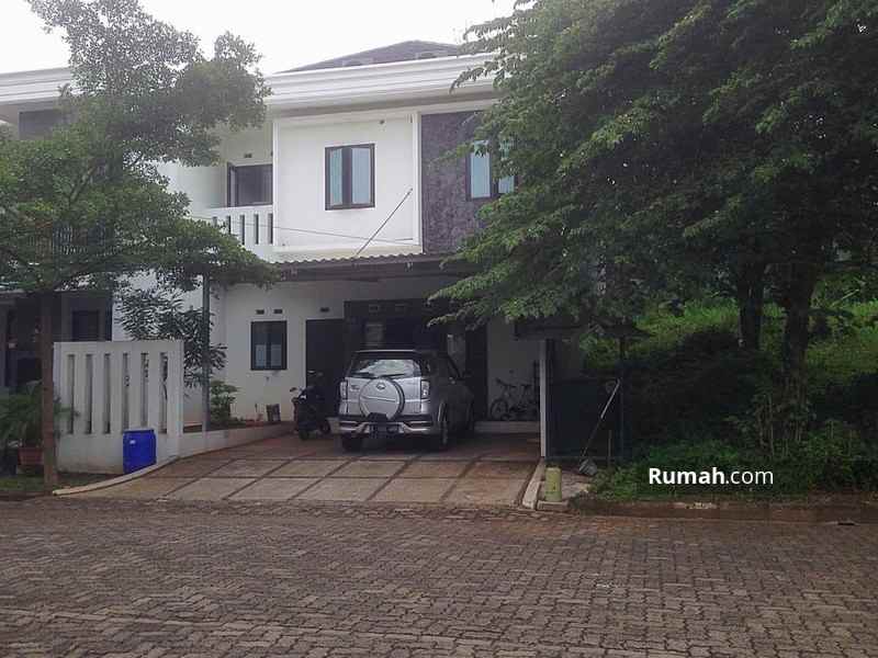 rumah jl villa cinere mas