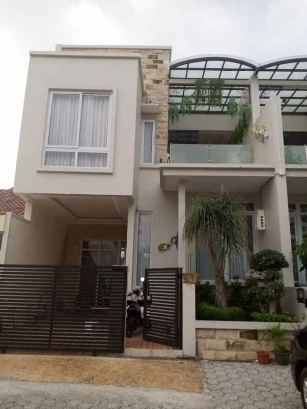 rumah kalipancur ngaliyan