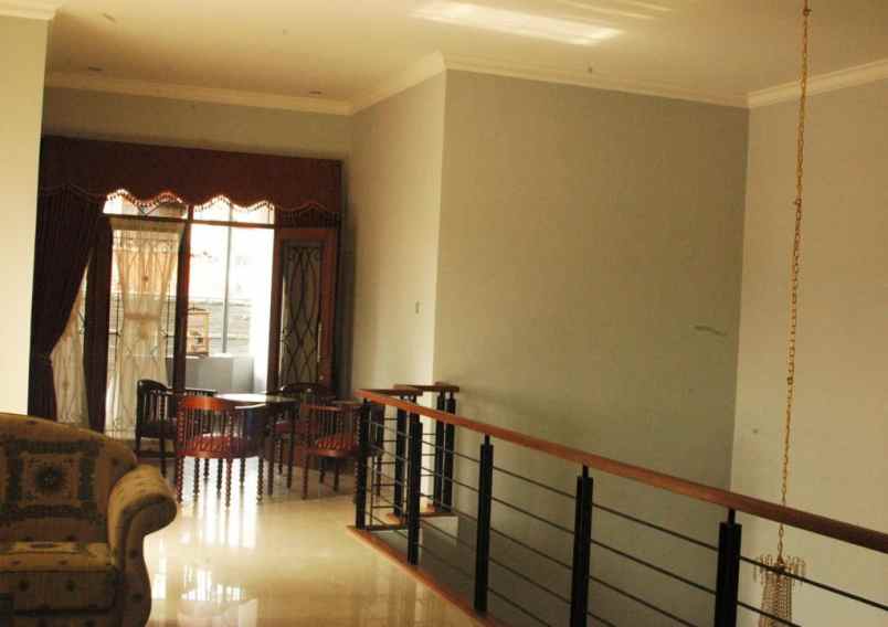 rumah komplek grogol kebayoran lama jakarta selatan