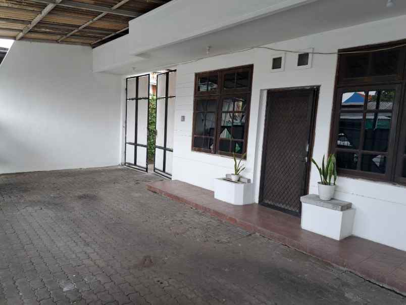 rumah kos2 jl ry kutisari selatan super strategis