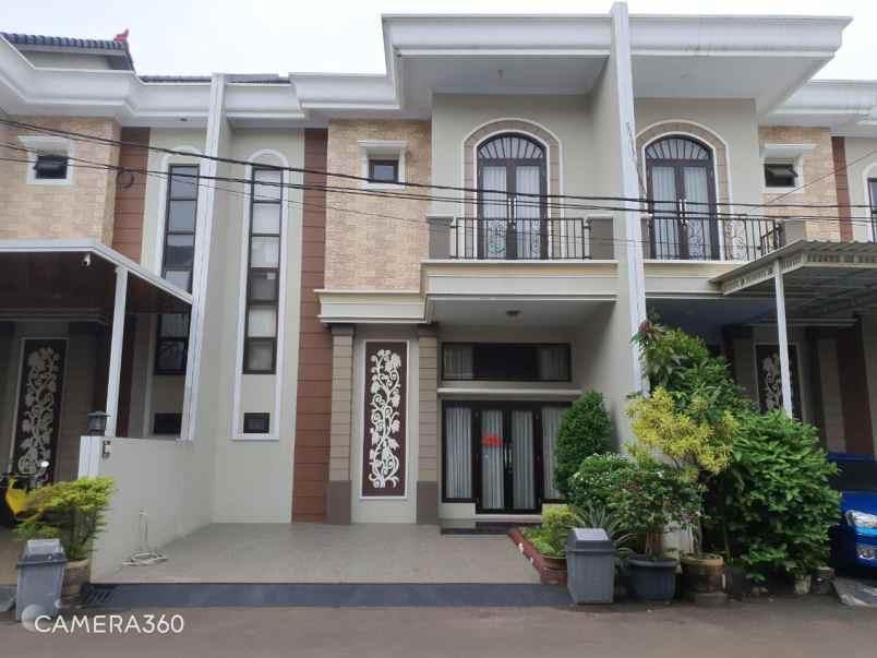 rumah kranggan cibubur