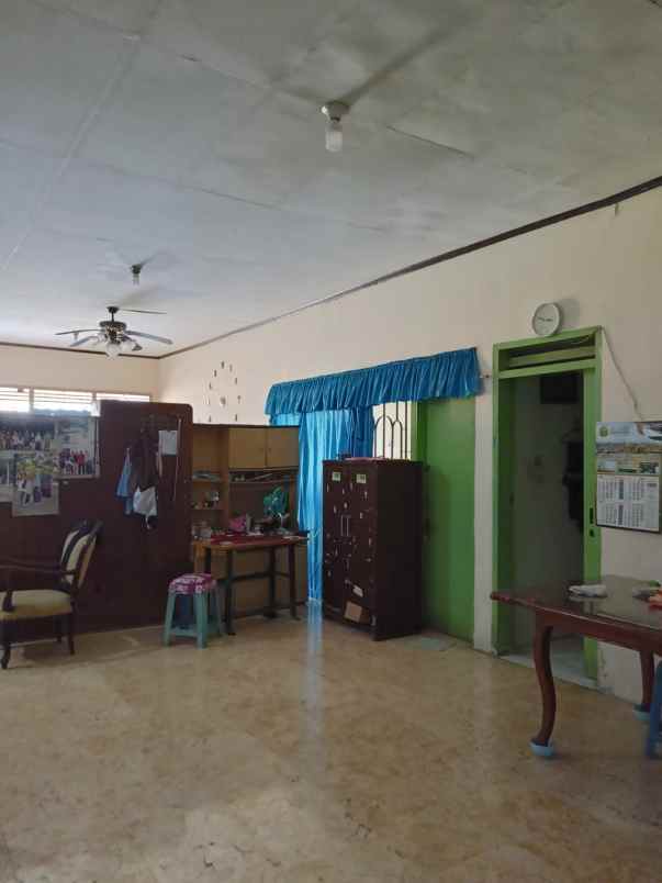 rumah luas dan nyaman jatingaleh semarang