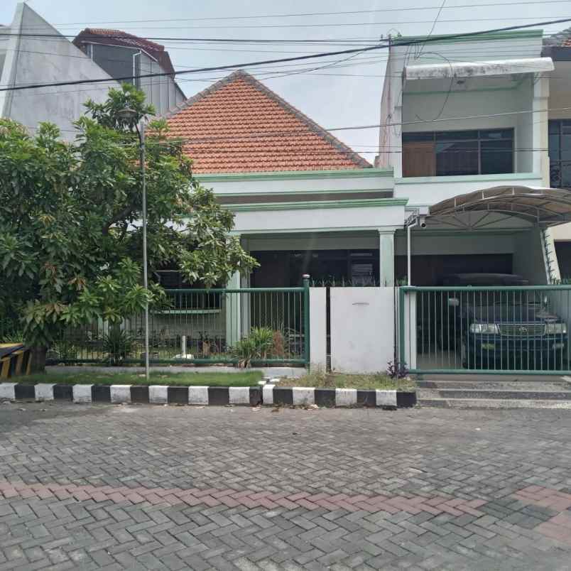 rumah manyar one gate system 11 juta an per meter