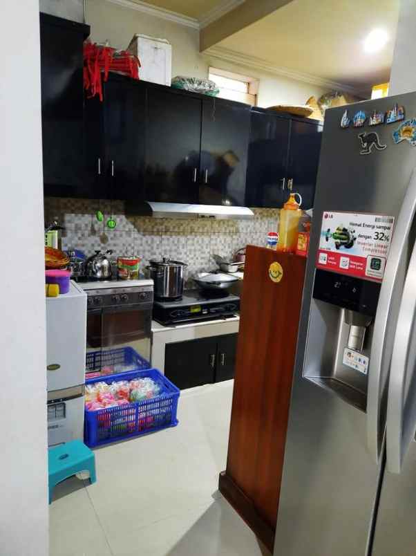 rumah mewah 3 lantai sayap jalan moh toha kota bandung