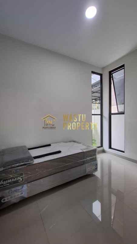 rumah mewah dekat jalan palagan km 6 di ngaglik