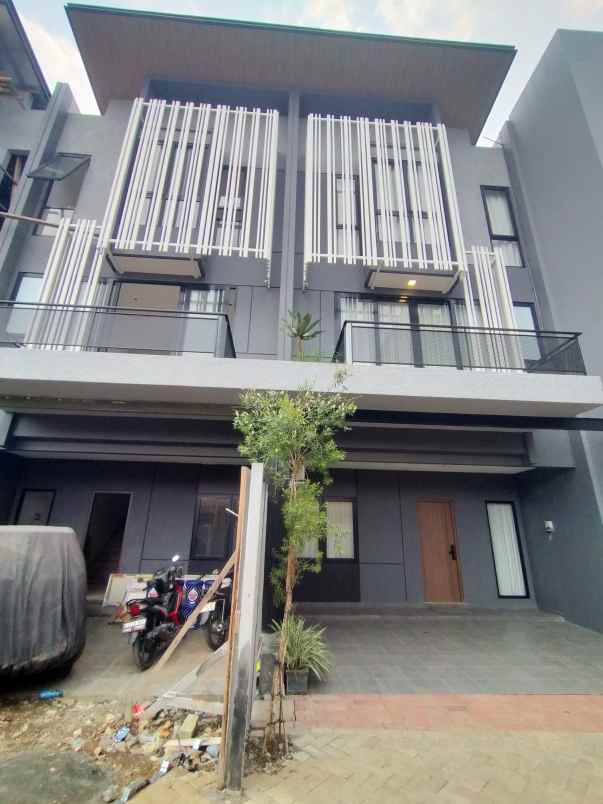 rumah mewah di cilandak jagakarsa jakarta selatan